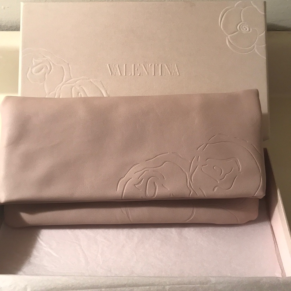 Valentina clutch